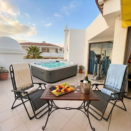 Garajonay Atico Costa Adeje&jacuzzi& Barbacoa Gran Terraza Apartamento *