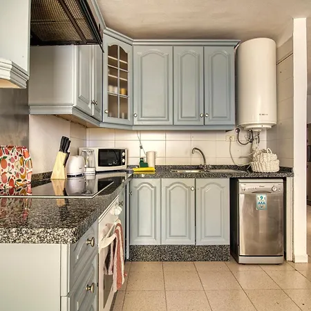 Апартаменты Garajonay Atico Costa Adeje & Jacuzzi& Barbacoa Gran Terraza